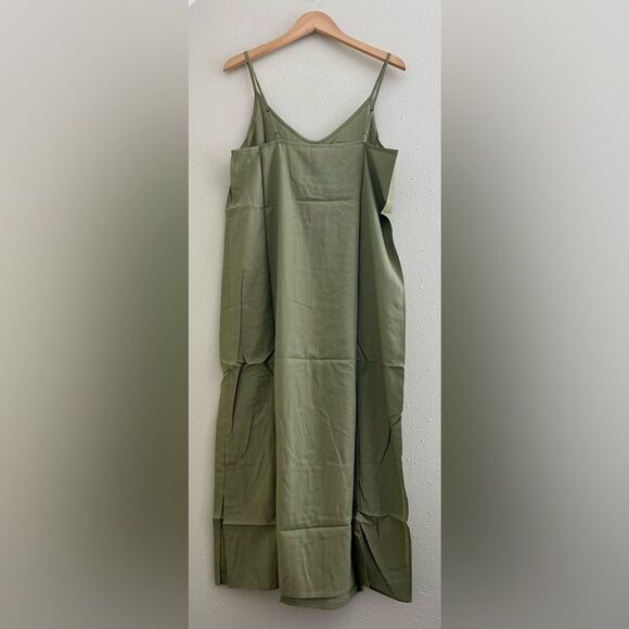 NWT Andie The Barreta Slip Dress Ivy Size L - Picture 3 of 10